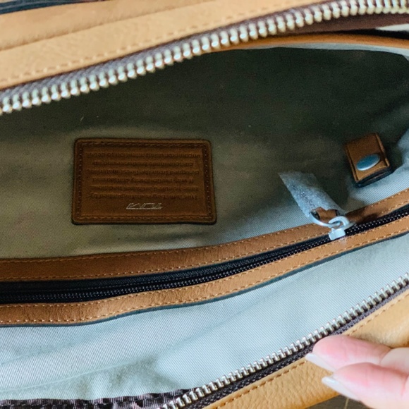 Tumi Ducati Crossbody Messenger Bag - Picture 4 of 8